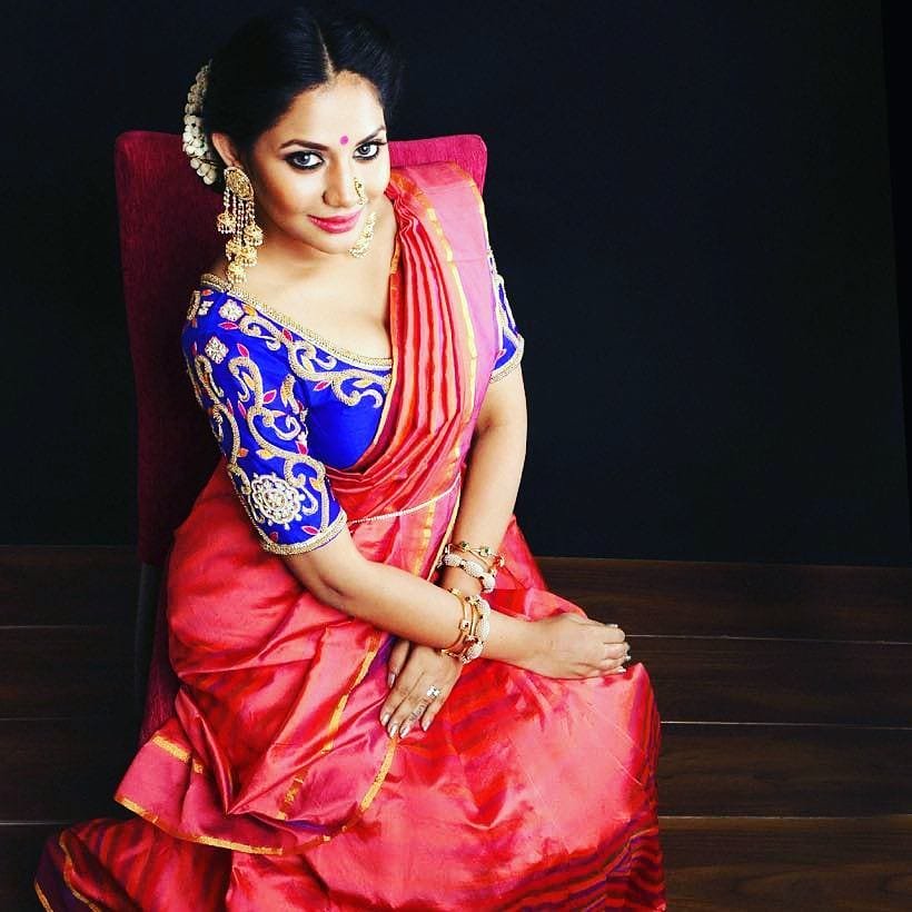 hot sexy lovely Aishwarya Dutta big boss 2 fame sexy saree side boobs cleavage stills