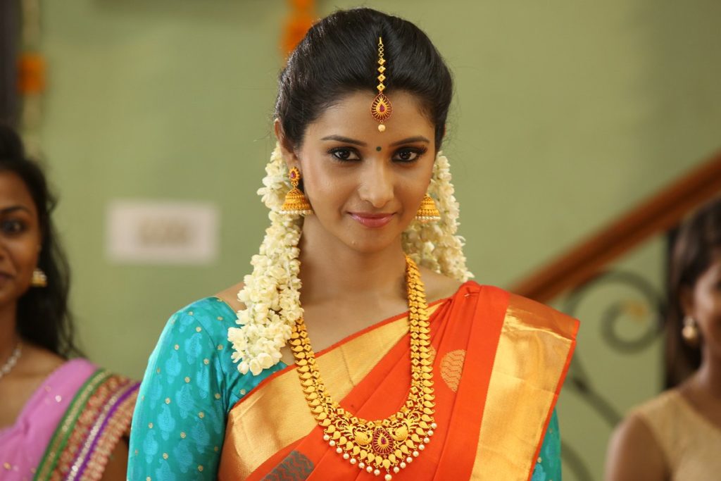 Monster Movie lead-actress-priya bhavani shankar-Stills-sexy-hot-cute photos-tamilcinestars-images